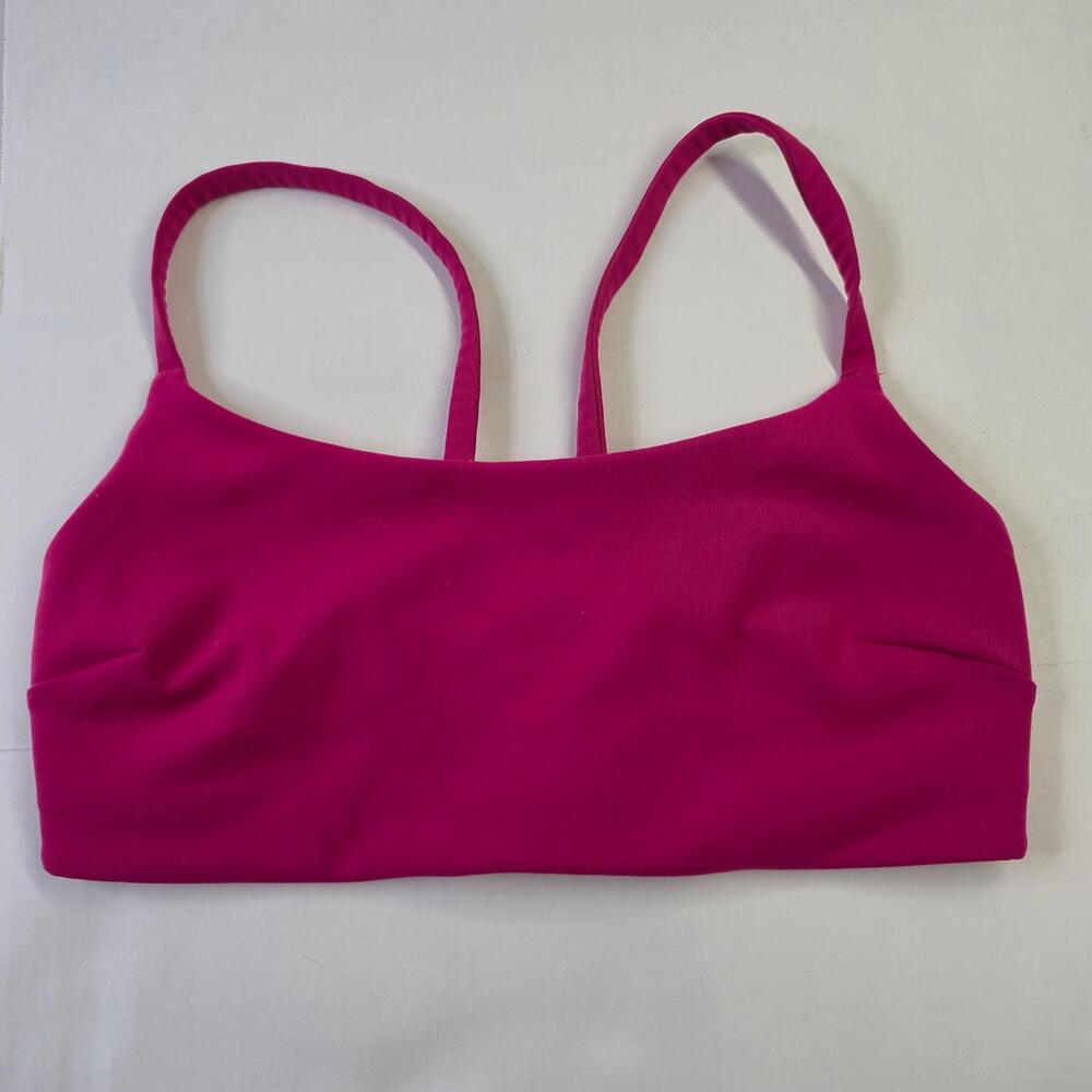 Lululemon Sports Bra Womens 6 Pink Wunder Train Strappy Racerback Everlux Yoga